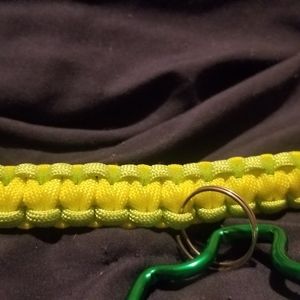 Paracord bracelet